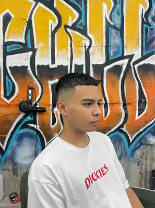 ショート CARWASH BARBER所属・森本 優太のヘアスタイル