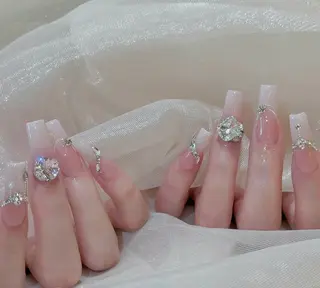 ネイル D-BEAUTY Nailsalonのネイルデザイン