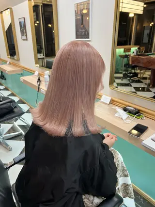 ミディアム 艶髪レイヤー/ ハイトーンKeitaのヘアスタイル