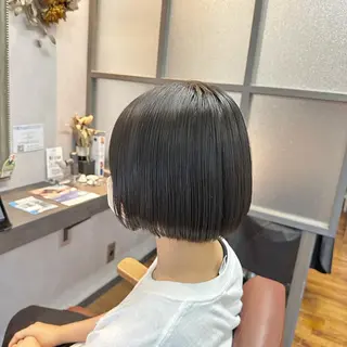 ミディアム 手塚 菜々美のヘアスタイル