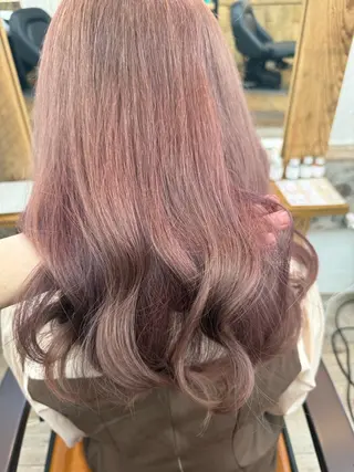 カラー WATARU/ 韓国風巻き髪のヘアスタイル