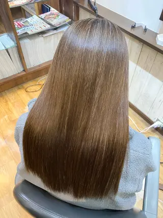 ロング アサクラ ユウアのヘアスタイル