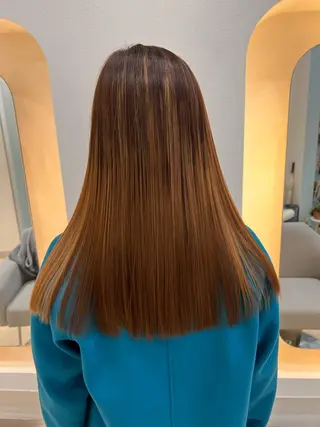 セミロング カラー パーマ ヘアアレンジ メンズ キッズ ネイル マツエク・マツパ アイブロウ 堀井 凌平のヘアスタイル