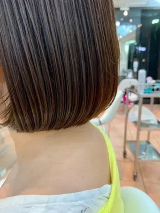 ショート カラー 髪質改善 Blumeのヘアスタイル