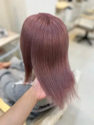 ロング カラー Lamp 柏 山口 か乃 ブリーチカラーのヘアスタイル