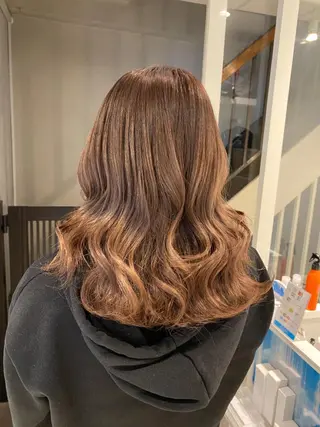 セミロング カラー 🌈評価No.1🌈 艶髪カラー❌エクステのヘアスタイル