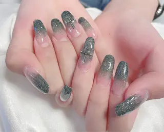 ネイル D-BEAUTY Nailsalonのネイルデザイン
