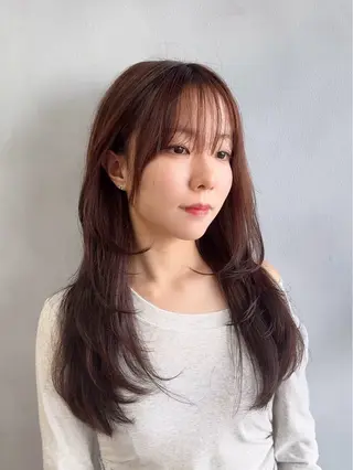 セミロング 韓国STYLE 小久保のヘアスタイル