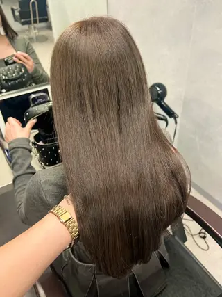 ロング 石津 優菜のヘアスタイル