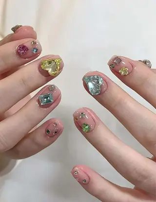 ネイル 相沢 さやかのネイルデザイン