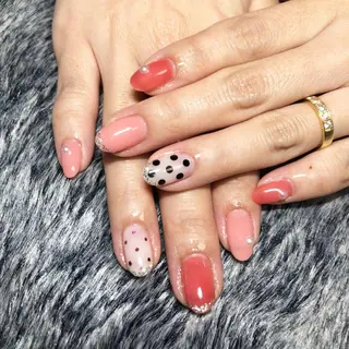 ミディアム カラー パーマ ヘアアレンジ キッズ ネイル マツエク・マツパ MALCAnail(マルカネイル)所属・荒木 莉奈のネイルデザイン