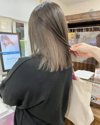 カラー 🌈ハイトーン/ ワタル🌈のヘアスタイル