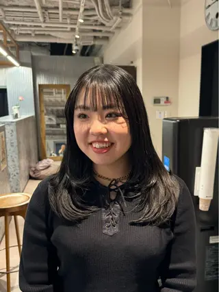 ミディアム MASHUchayamachi所属・まほ／レイヤーカット /透明感カラーのヘアスタイル