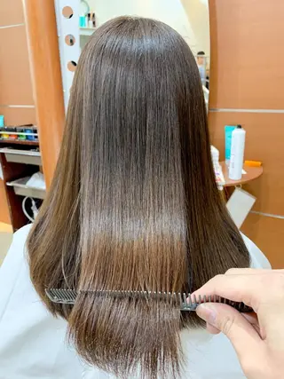 セミロング 縮毛矯正/髪質改善 /韓国風　山川春輝のヘアスタイル