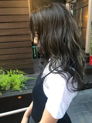 セミロング カラー 髪質改善 中川　翔のヘアスタイル