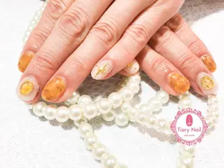 ネイル tiarynail K Kのネイルデザイン