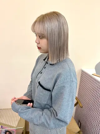 ミディアム カラー カットモデル/ ハイトーン/ゆうあのヘアスタイル