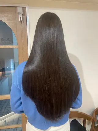 ロング カラー CreBiA ten_【クレビアテン】所属・crebia 漢人 美海／レイヤーカットのヘアスタイル