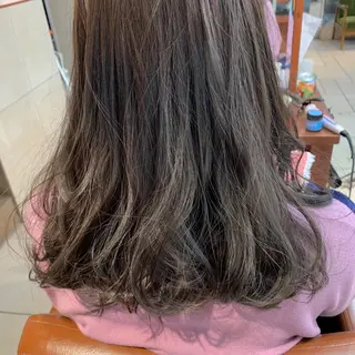 セミロング カラー 加藤 綾華のヘアスタイル