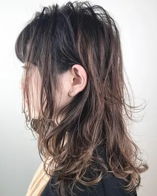 カラー デザインカラー Lienのヘアスタイル
