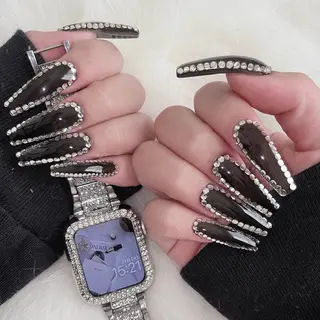 ネイル NEO Beauty Salon所属・𝐍𝐄𝐎 𝐉𝐔𝐑𝐈のネイルデザイン