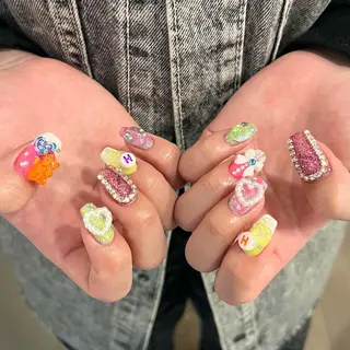 ネイル aiminail所属・aimi hatoriのネイルデザイン