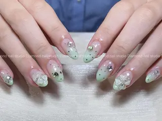 ネイル Diamond Kokona🩷のネイルデザイン
