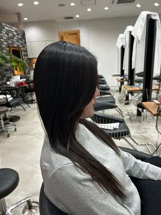 ロング ヴァンキャトル 山口裕真のヘアスタイル