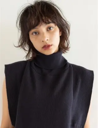 ショート カラー ボブ／レイヤー／艶 🦕risa  森下のヘアスタイル