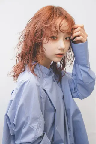 ミディアム カラー 夏果⭐︎fifth 天神 海外風パーマのヘアスタイル