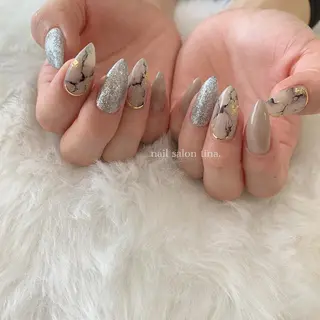 ネイル nail salon tina.所属・中山 はづきのネイルデザイン