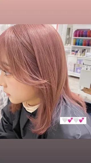 セミロング カラー ハイトーンカラー 🩷NANAのヘアスタイル