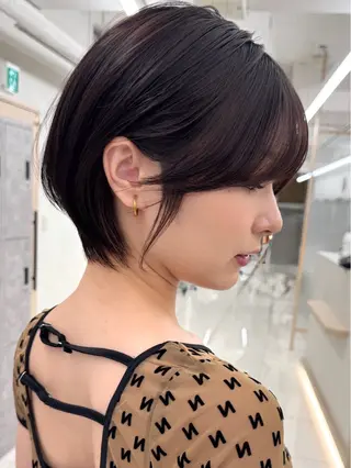 ショート レイヤー/韓国/ 顔周り/しんやのヘアスタイル