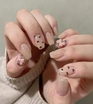 ネイル モナ& あきのネイルデザイン