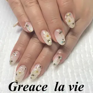 ロング カラー パーマ ヘアアレンジ キッズ ネイル マツエク・マツパ Greace la vie所属・Greace  la vieのネイルデザイン