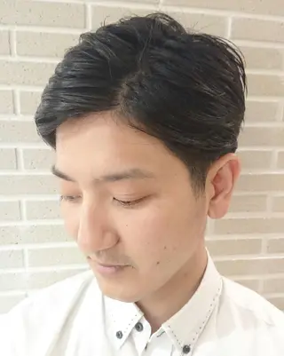 メンズ ブリーチ/ヘアケア/ 艶髪/イギチハルのヘアスタイル