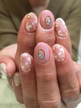 ネイル Nest 三田のマツエク・マツパデザイン