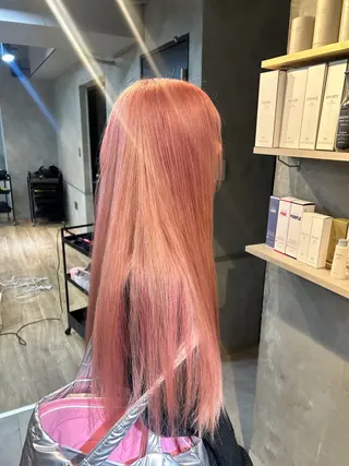 ロング カラー 心斎橋ヘアカラー ブリーチmarinaのヘアスタイル