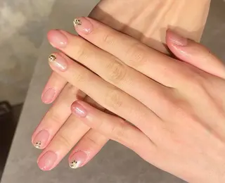 ネイル biene 鴨下愛美のネイルデザイン