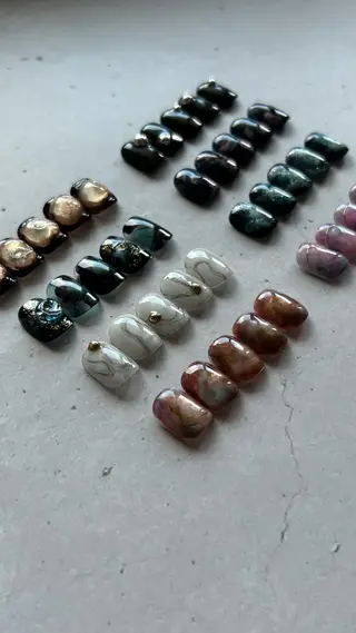 ネイル 関山 志乃のネイルデザイン