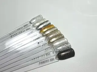 ネイル Plus Ewalu / mihiroのネイルデザイン