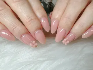 ネイル ECLAT エクラ所属・寺山 千鶴のネイルデザイン