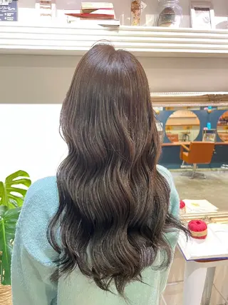 カラー 森田翔斗 顔周りレイヤーのヘアスタイル