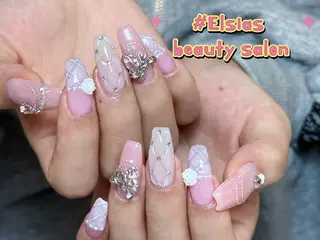 ネイル 🌸Elsias momokoのネイルデザイン