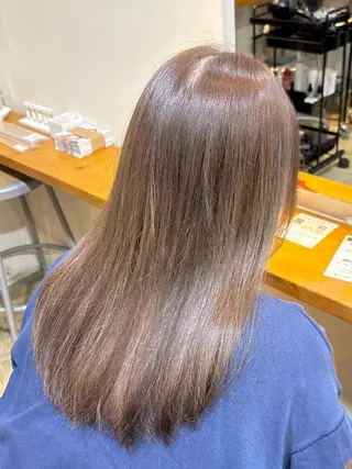 ミディアム カラー RIN／韓国ヘア レイヤーカットのヘアスタイル