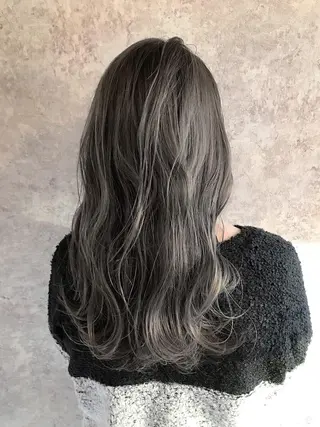 ミディアム カラー パーマ 小顔カット✨ 透明感カラー/村上のヘアスタイル