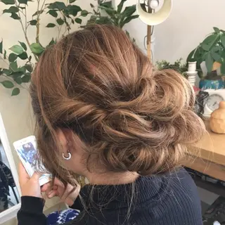 セミロング ヘアアレンジ 農添 杏のヘアスタイル