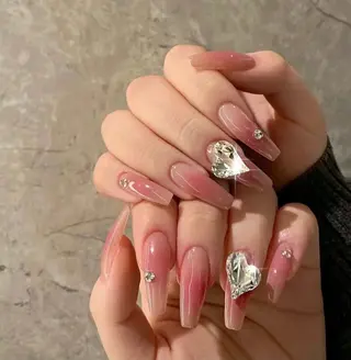 ネイル D-BEAUTY Nailsalonのネイルデザイン