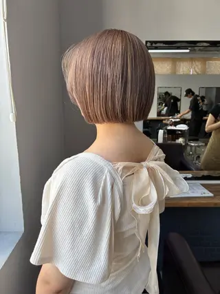 ミディアム カラー SEIRA🤍 レイヤーカットのヘアスタイル