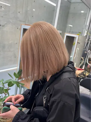 ショート welring hair salon所属・azusa/心斎橋/ ハイトーンカラーのヘアスタイル